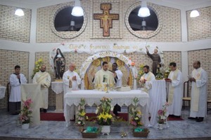 Santa Missa em ação de graças à Santa Clara no Mosteiro Deus Trino