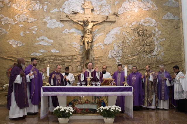 Província e comunidade celebraram juntos os 40 anos da Paróquia São Marcos e São Lucas