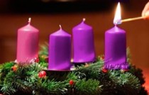 O significado e a simbologia da Coroa do Advento: o primeiro anúncio do Natal