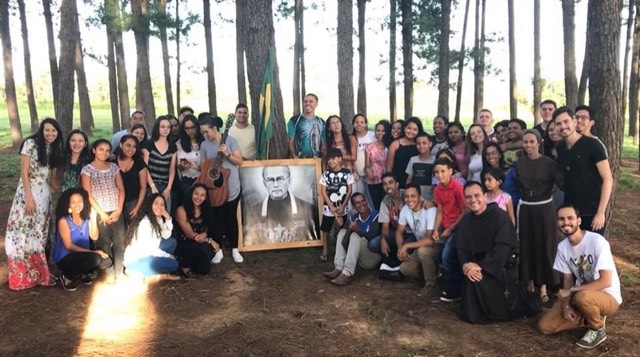 Jovens da Milícia da Imaculada (JMI) realizaram encontro fraterno no Convento-Santuário da Imaculada