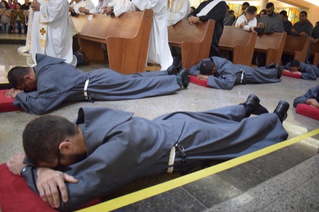 O Voto de Pobreza na Vida Consagrada Franciscana