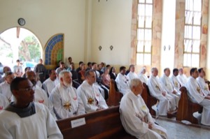 Frades participam da &quot;Pascoela&quot;