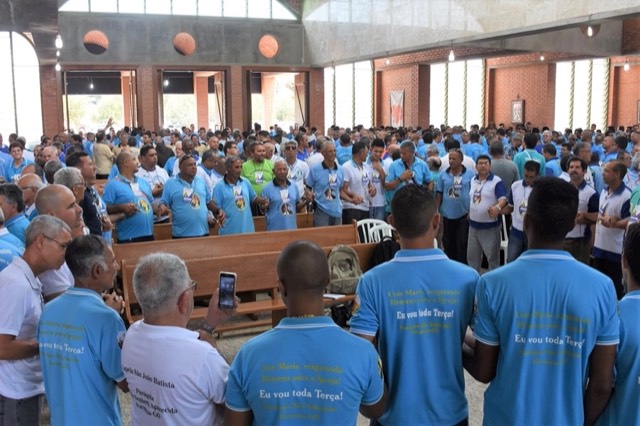 Comunidade da Paróquia São Francisco de Assis recebeu o V Encontro da Regional Centro-Oeste do Terço dos Homens