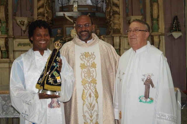 Confira a celebração da Festa de Nossa Senhora Aparecida nas paróquias de nossa província