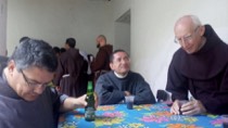 Frades do Covento N.S. das Candeias - BA celebram Estigmas de S. Francisco em comunhão com Frades Menores